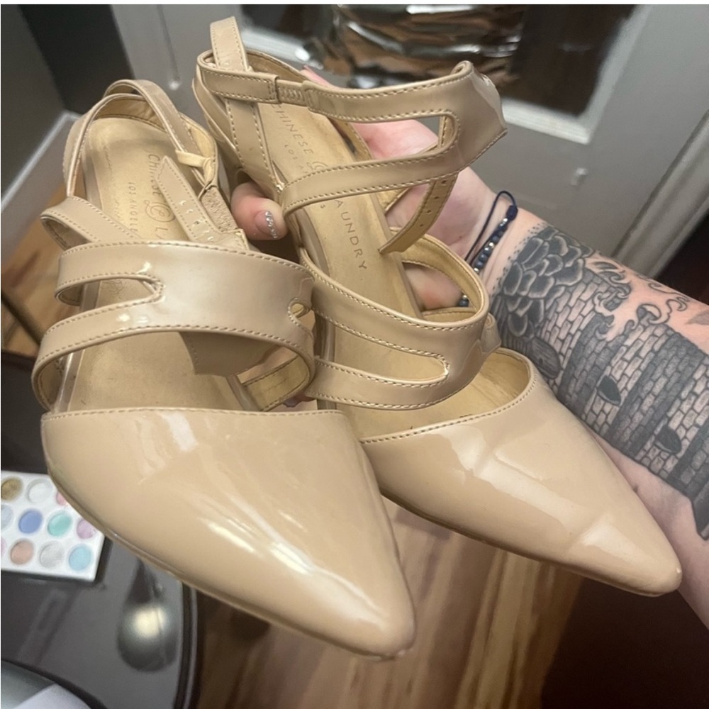 Nude pointed toe heels